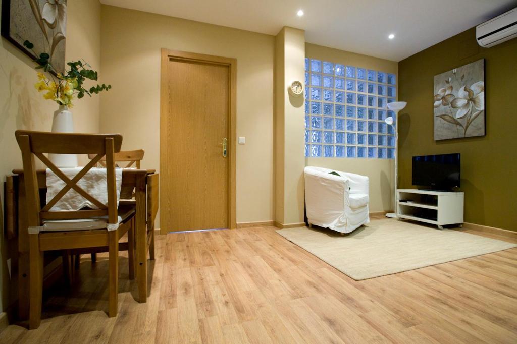 Apartamentos Apr Numancia مدريد الغرفة الصورة