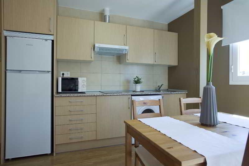 Apartamentos Apr Numancia مدريد المظهر الخارجي الصورة