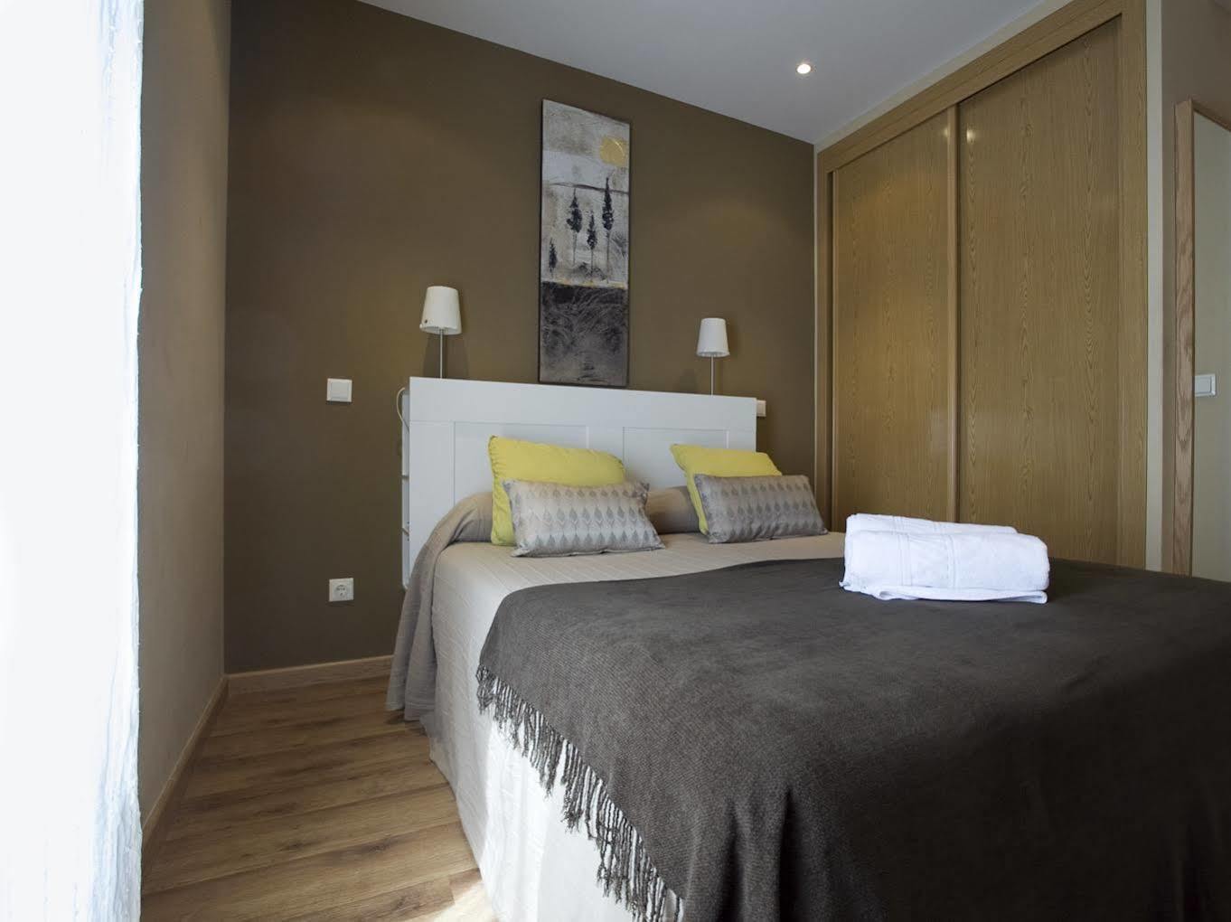 Apartamentos Apr Numancia مدريد المظهر الخارجي الصورة